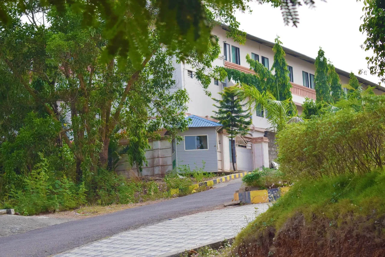 Ladies Hostel KMEA Engineering College