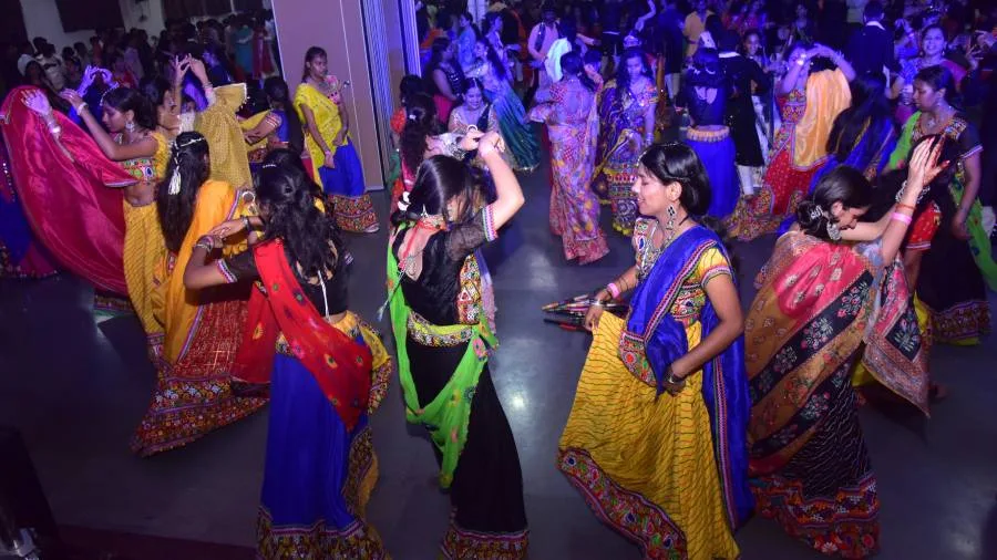 Rhythmic Garba Festival at Suryadatta Education Foundation-9