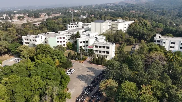 campus 3