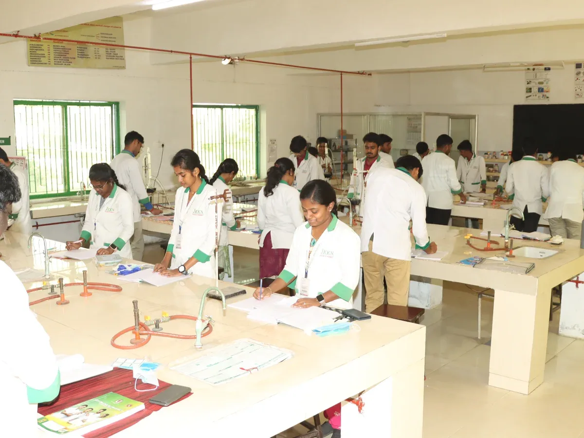 Laboratory 3 — JKKN College of Pharmacy