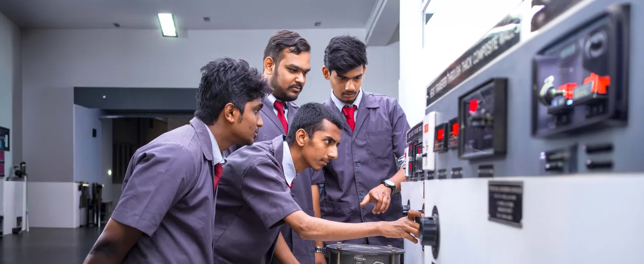 HINDUSTAN ELECTRONICS ACADEMY — Hindustan Aviation Academy