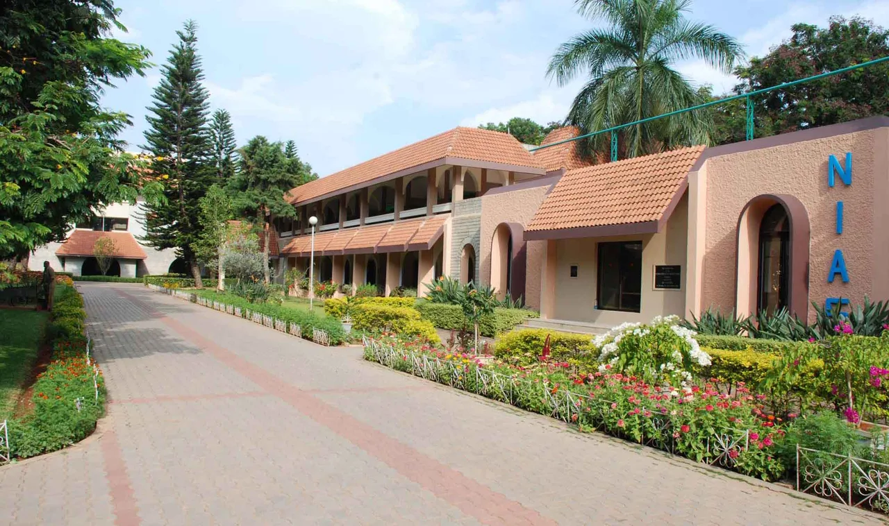 First slide — National Institute of Advanced Studies