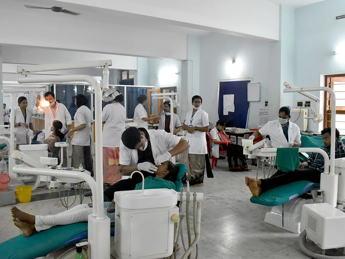 Sree Mookambika Institute of Dental Sciences official campus/gallery image