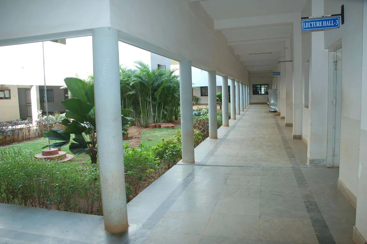 campus photo 2