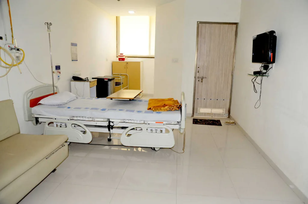 Inpatient room at GCS Hospital, the teaching hospital of GCS Medical College, Ahmedabad