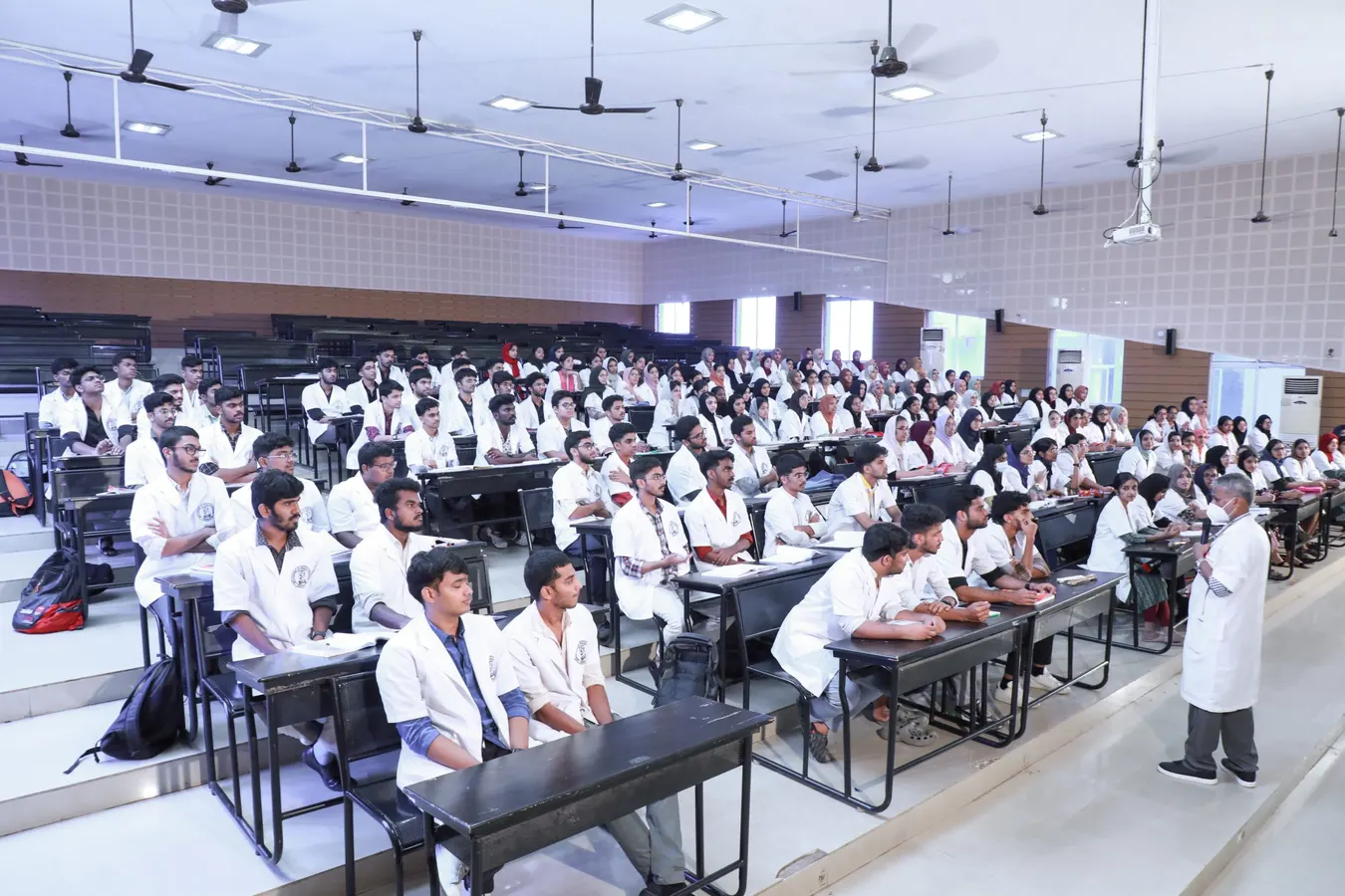 MES Medical College campus facilities