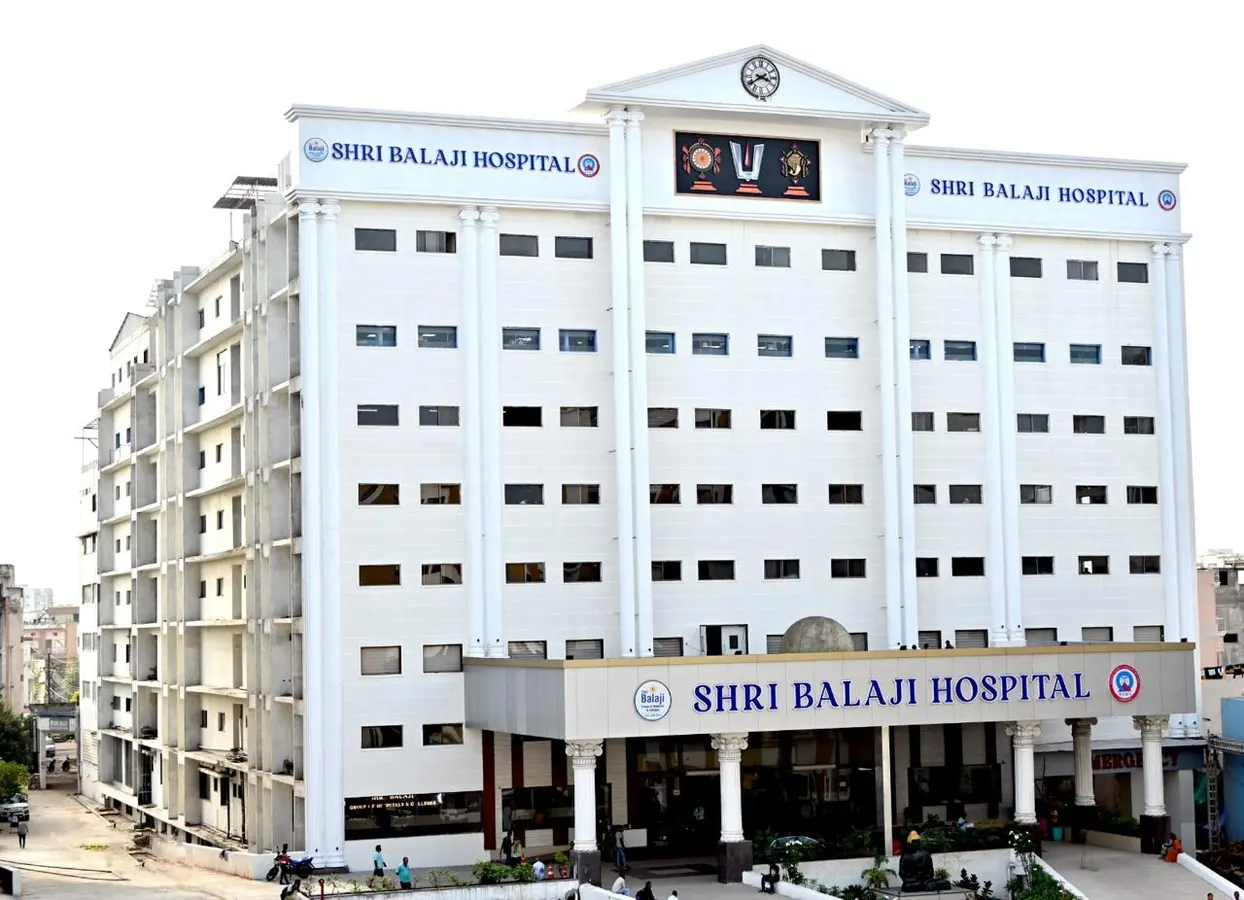 Shri Balaji Hospital building