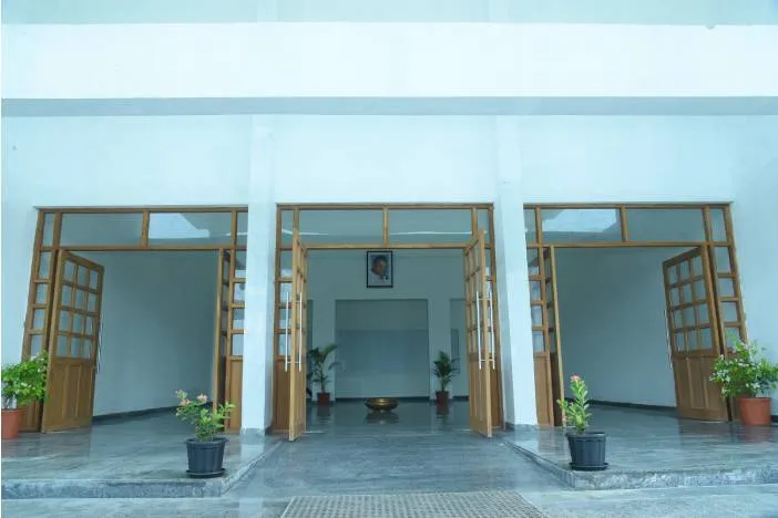 Main lobby and portico of VELS Medical College & Hospital with glazed doors